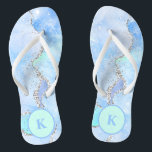 Blau-grüner Silber-Glitzer-Marmor Swirl Monogramm Flip Flops<br><div class="desc">Blue Green Silver Glitzer Design auf diesen mit Monogramm Flip Flops. Ideal für die wärmeren Monate,  Hochzeiten,  Strand,  Pool,  jeden Tag tragen.</div>