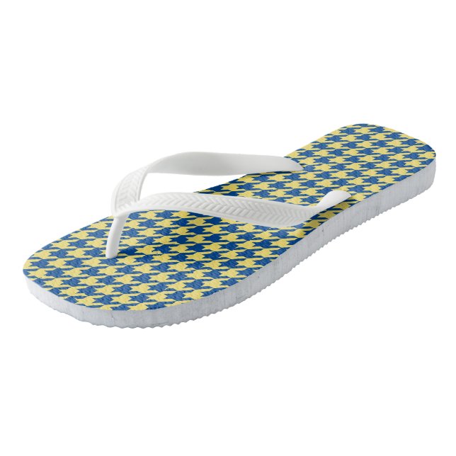 Blau-grünes Hahnentrittmuster Flip Flops (Schrägansicht)