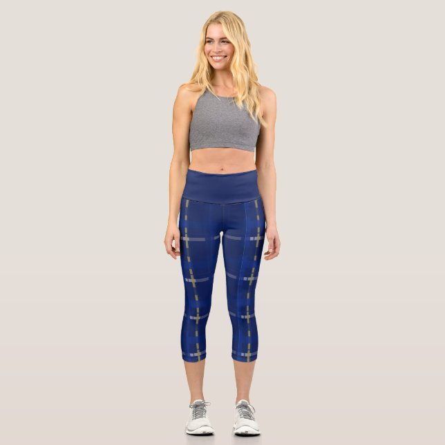 Blau kariert auf Blues, Gold & Silber Capri Leggings (Vorderseite)