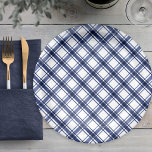 Blau Kariert Pappteller<br><div class="desc">Genießen Sie die herrliche blaue und weiße Karierte Papiertafel mit einem atemberaubenden, wasserfarbenen marineblauen und weißen Buffalo-karierten Muster. Diese Teller strahlen zeitlose Eleganz und festlichen Charme aus und machen Ihre Ferien Ansammlungen unvergesslich und visuell atemberaubend. Tauchen Sie ein in eine Welt der festlichen Eleganz und steigern Sie Ihren Urlaub unterhaltsam....</div>