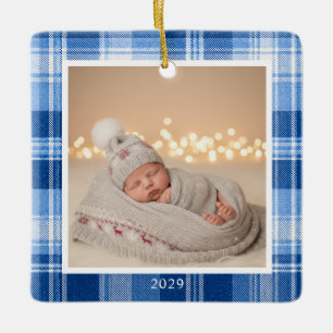 Blau kariertes 1. Weihnachts-Foto-Ornament Keramikornament