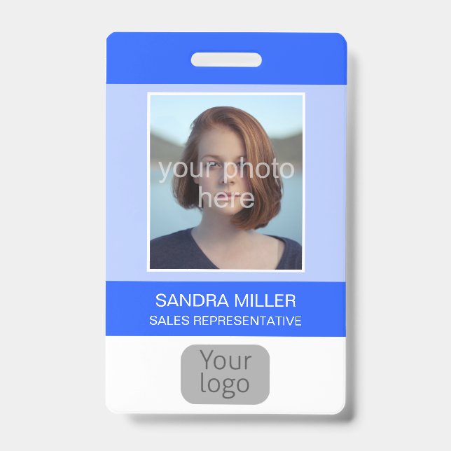 Blau, Mitarbeiterfoto, Logo, Strichcode, Name, Ausweis (Vorderseite)