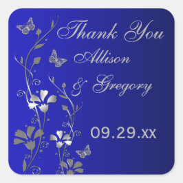 Blau, Silbergraue Blüte mit Schmetterlingsaufklebe Quadratischer Aufkleber