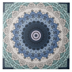 Blau und Aquamarin Mandala mit geometrischer Symme Fliese