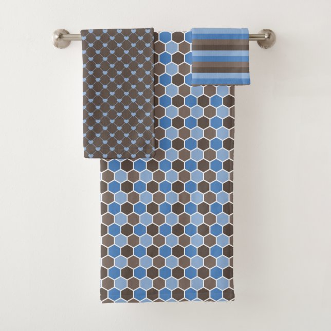 BLAU- UND BROWN-HERZEN HONEYCOMB-STRIPEN BADHANDTUCH SET (Insitu)