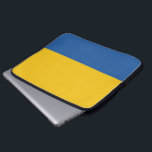 Blau und Gelb Laptopschutzhülle<br><div class="desc">Tragen Sie Ihren Laptop stilvoll in diesem blau-gelben Gehäuse um.</div>