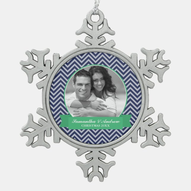 Blau und Grün-Chevrons-Muster-Foto Schneeflocken Zinn-Ornament (Vorderseite)