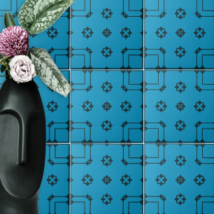 Blau- und Indigomuster im dekorativen Mosaikstil Fliese