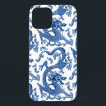 Blau und Weiß Chinoiserie Dragon  Case-Mate iPhone Hülle<br><div class="desc">Detaillierte Abbildung eines chinoiserie-Drachen in Blautönen. Originelles Design von Boatman Geller.</div>