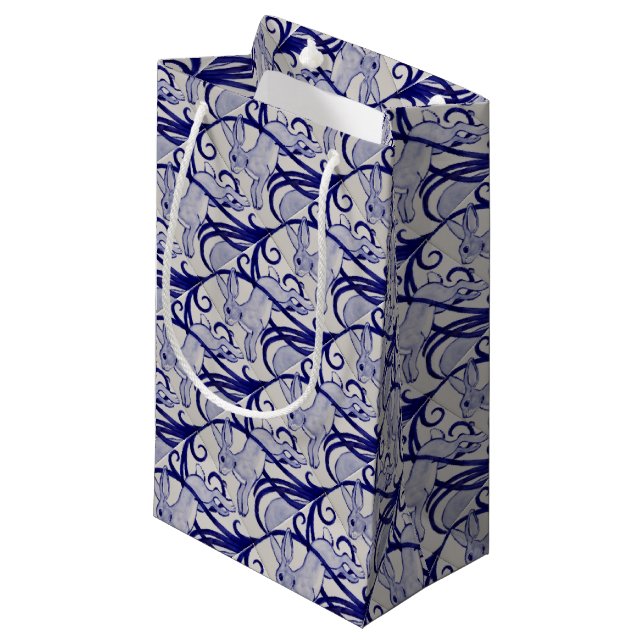 Blau und Weiß Deco Rabbit Tile Geschenkverpackung Kleine Geschenktüte (Vorderseite Schrägansicht)