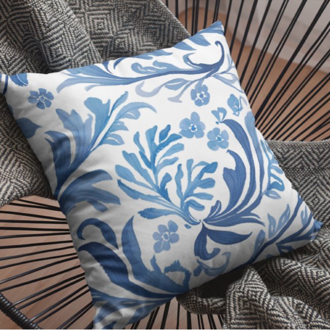 Blau-Weiß-Blumendesign | Chinoiserie Pattern Kissen (Von Creator hochgeladen)