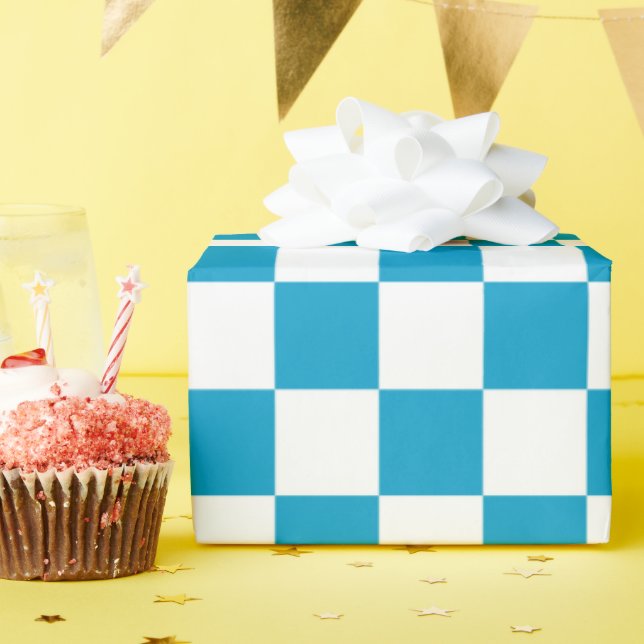 Blau-weiß kariertes Schachbrettmuster  Geschenkpapier (Geburtstagsparty)