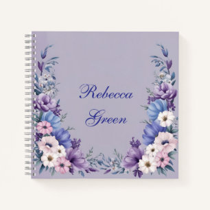Blau, Weiß, Rosa und Lila Sommerblüten Notizbuch