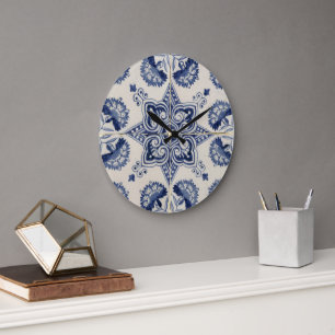 Blau-weißes geometrisches Blumenmuster im Vintage- Große Wanduhr