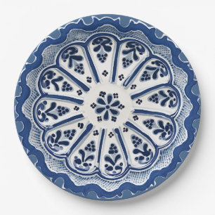 Blau-weißes mediterranes Blumendekor auf Faux-Porz Pappteller