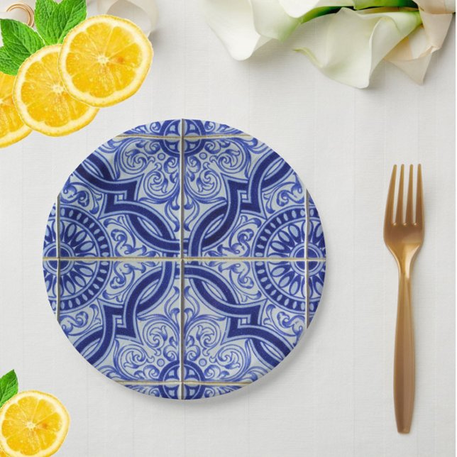 Blau + Weißes Mittelmeer Azulejo Fliesenmuster Pappteller (Add a summer fresh touch to your wedding, bridal shower or birthday bbq with these blue plates!)