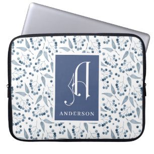 Blaubeeren & Blatt Muster Monogramm, Nachname Laptopschutzhülle