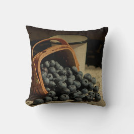 Blaubeeren in Basket - Old World Stills Series Kissen