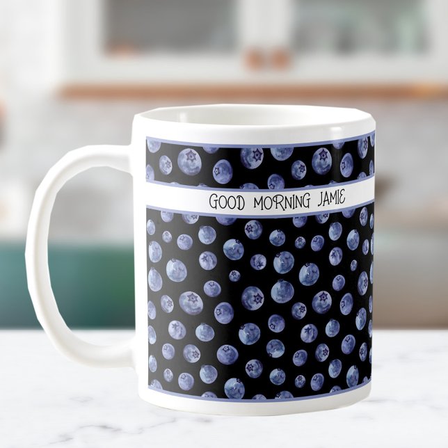 Blaubeermuster auf dem schwarzen personalisierten  kaffeetasse (Blueberry pattern on the black personalized mug)