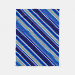 Blaubeige und Lavendelstreifen Fleecedecke