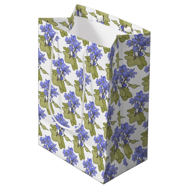Blaue Anemonen auf Weiß Mittlere Geschenktüte (Vorderseite Schrägansicht)