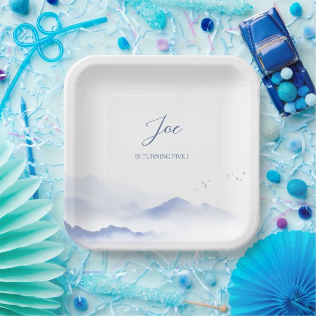 Blaue Berge geschlechtsneutral Geburtstag Pappteller (Party)