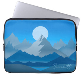 Blaue Berggipfel Landschaftsbild Laptopschutzhülle