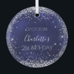 Blaue blaue Silbermedaille Glitzer Glitzern Ornament Aus Glas<br><div class="desc">Ein Ornament für einen gmädchenhaften und glamourösen 21. Geburtstag (oder jedes Alter). Ein marineblau Hintergrund mit Imitaten silbernen Glitzer,  Glitzern. Die blaue Farbe ist ungleichmäßig. Auf der Vorderseite: Personalisieren und fügen Sie ein Datum,  einen Namen und Alter.</div>