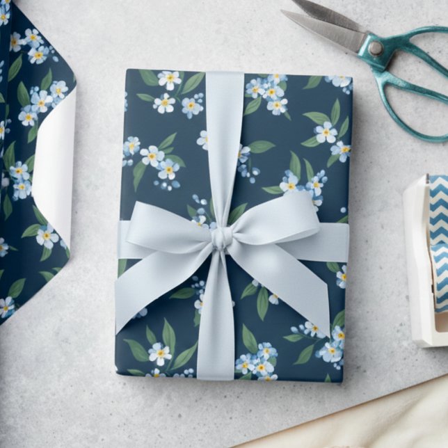 Blaue Blumen Geschenkpapier (sweet elegant blue floral forget me not gift wrapping paper)