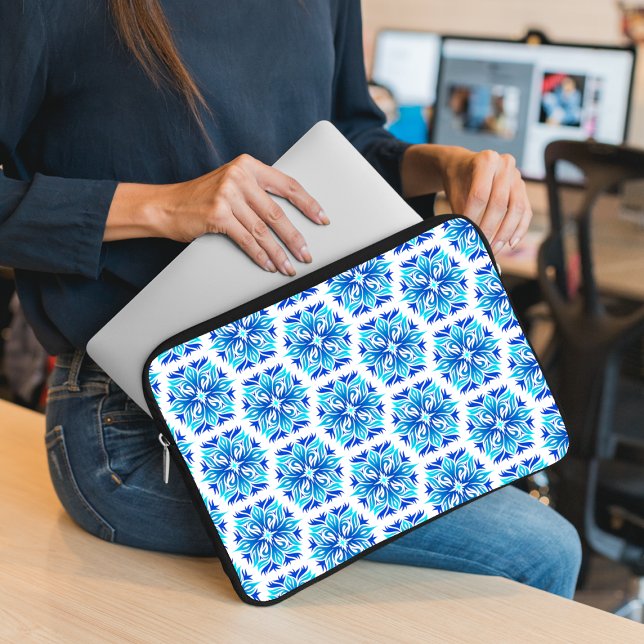 Blaue Blumen, Muster der Blume, Blumenmuster Laptopschutzhülle (Von Creator hochgeladen)