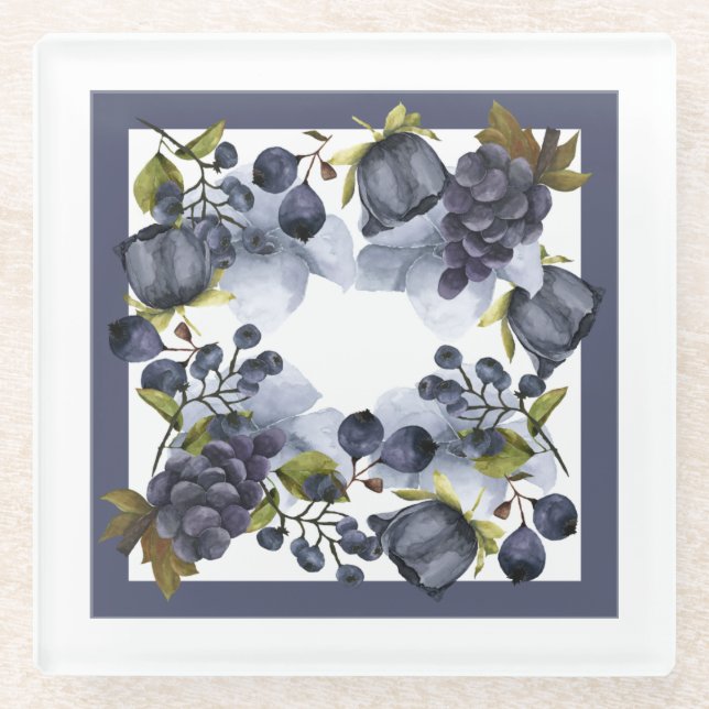 Blaue Blumen und Früchte im Rahmen Glasuntersetzer (Vorderseite)