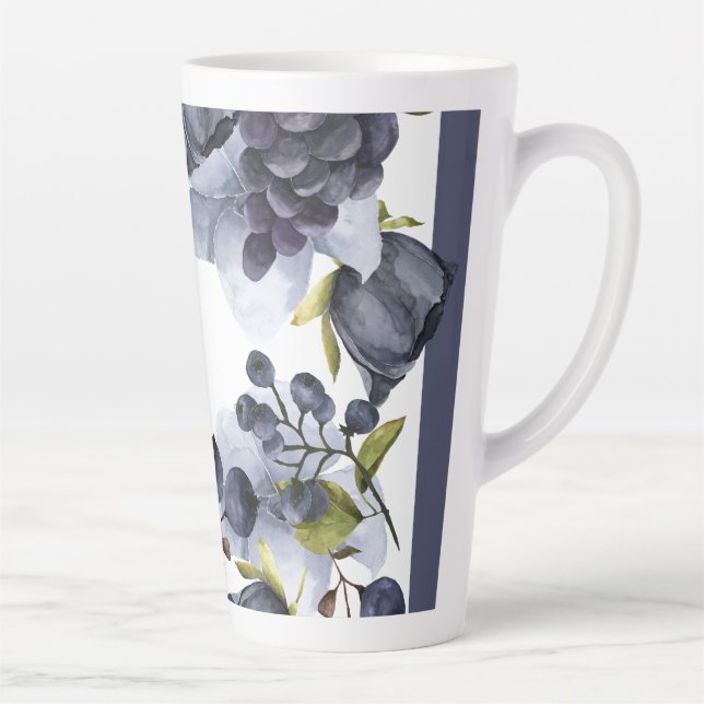 Blaue Blumen und Früchte im Rahmen Latte Tasse (Rechts)