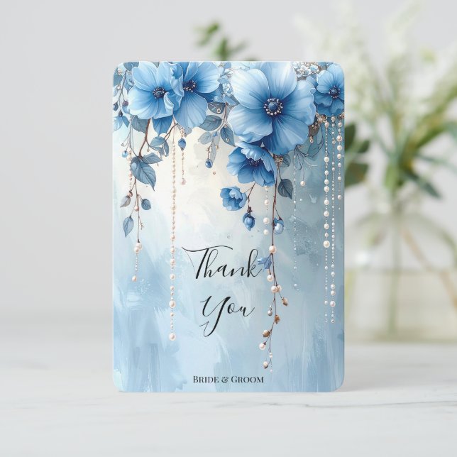 Blaue Blumen und Perlen Dankeskarten Dankeskarte (Stehend Vorderseite)
