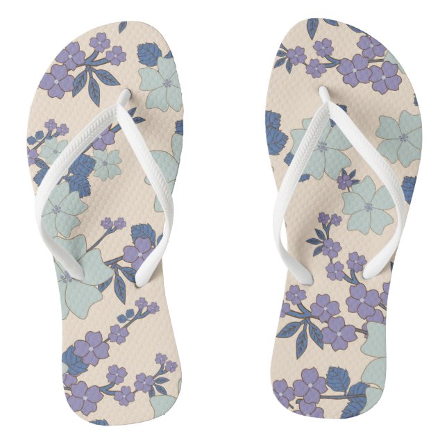 Blaue Blumen, violette Blumen, Blumenmuster Flip Flops (Fußbett)