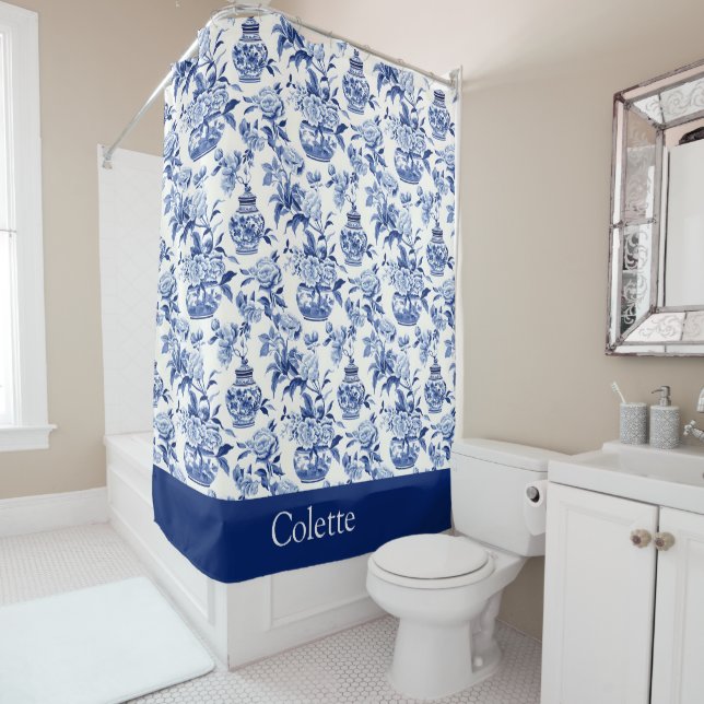 Blaue Chinoiserie-Monogramm-Duschvorhang mit Namen Duschvorhang (Beispiel)