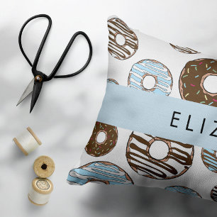 Blaue Donuts, braune Donuts, Sprinklen, Ihr Name Kissenbezug