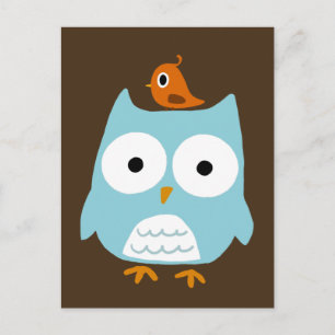 Blaue Eule mit kleinen Orangenvögeln Postkarte