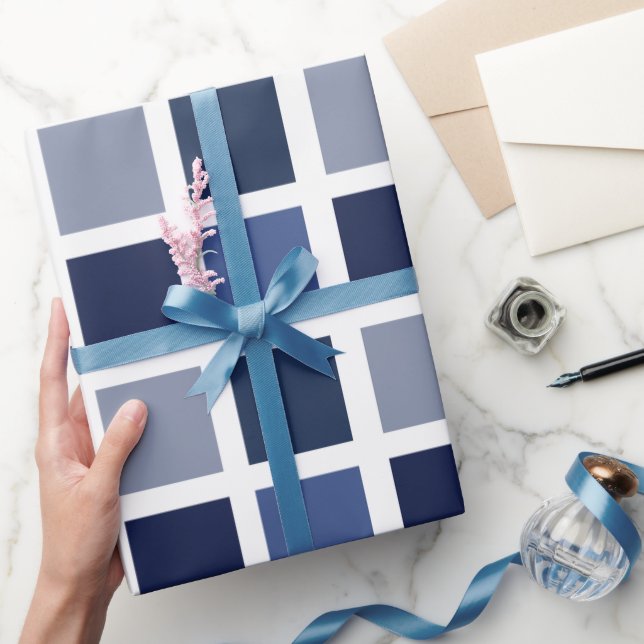 Blaue Farbquadrate Kariert Geschenkpapier (Schenken)