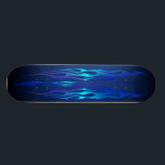 Blaue Flamme auf blauem Skateboard<br><div class="desc">Heiße blaue Flammen auf Beerenblau</div>