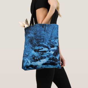 Blaue fließende Bach-Fantasie-Naturkunst