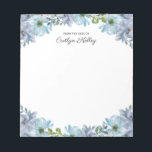 Blaue Flora vom Schreibtisch aus, Personalisiert Notizblock<br><div class="desc">Dieses schöne Notizblock verfügt über Aquarellfarben-Blume in Blautönen und Ihre Personalisierung. Fügen Sie den Text mithilfe des Vorlagenformulars hinzu.</div>