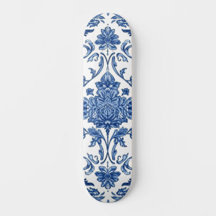 Blaue florale Chinoiserie Weiße Wasserfarbe Skateboard