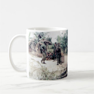 Blaue Geist-Blues, die ville Tasse überprüfen