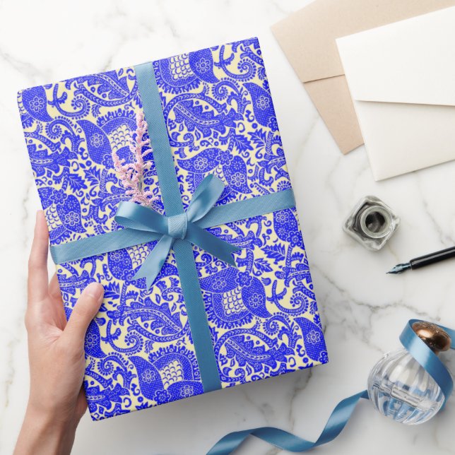 Blaue gelbe mittelalterliche Einzigartigkeit Blume Geschenkpapier (Schenken)