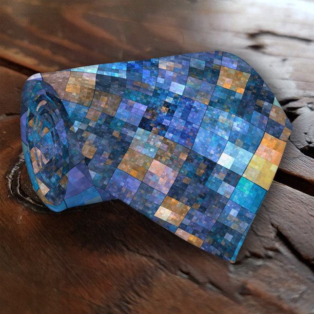 Blaue geometrische Mosaikmuster-Krawatte Krawatte (Tie featuring a modern geometric mosaic pattern in blue purple and a variety of other colors)