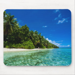 Blaue Gewässer eines tropischen Strandes Mousepad
