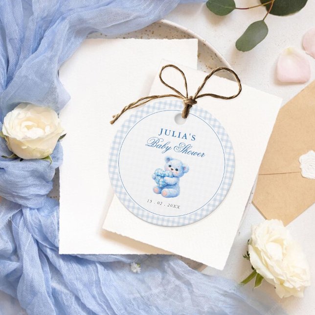 Blaue Gingham-Bogen-Herz-Teddybär-Baby-Party Geschenkanhänger (Von Creator hochgeladen)