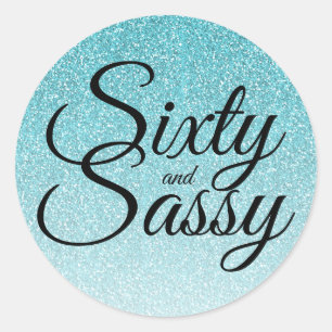 Blaue Glitter-Ombre 60 und Sassy 60. Geburtstag Runder Aufkleber