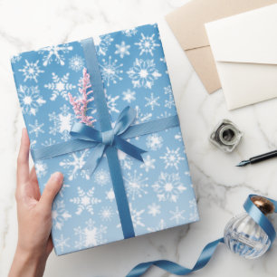 Blaue Gradient-Schneeflocken Geschenkpapier