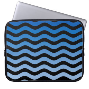 Blaue Gradient Wavy Stripes Laptopschutzhülle